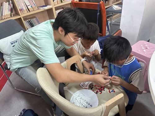 ɽ|WӢӋ`FݴͯƴD_ǻ