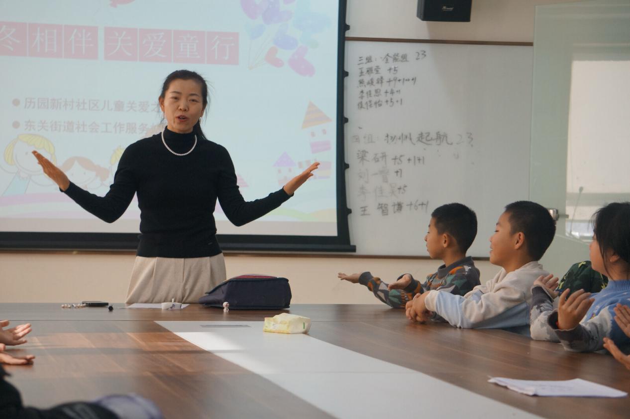 ɽ硰СBdȤnûӳm(x)M(jn)