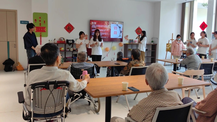 cW(xu)Ժ_չd_B(ti)a(chn)I(y)@{(dio)ϷI(y)}hջ