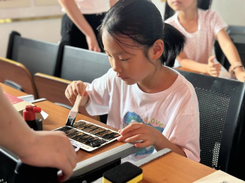 ւн yĻwӣഺ֮Ļ֮}