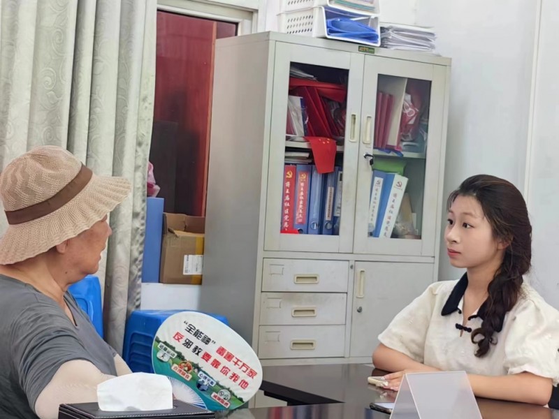 GɫͬСϾW΢־Ը꠾Gɫ