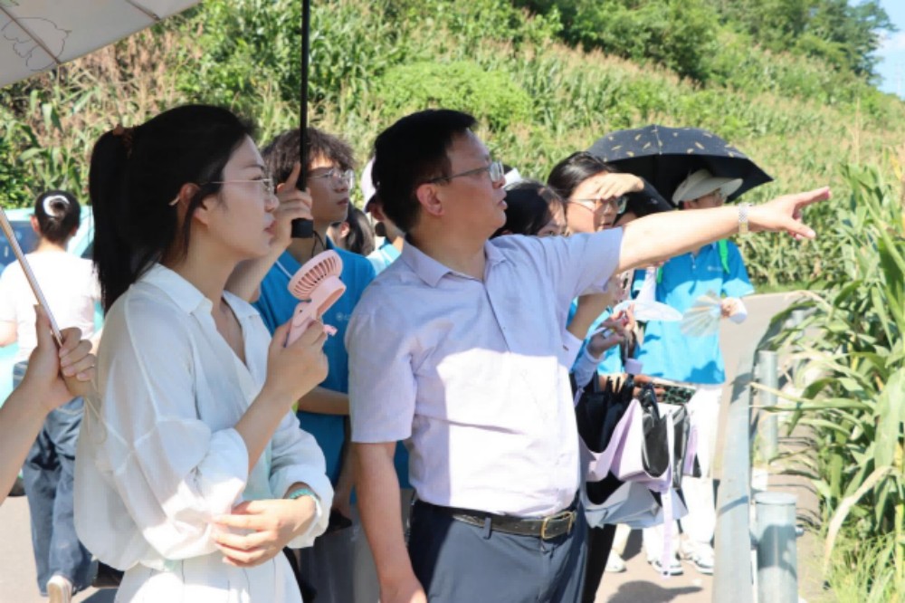 2025l(xing)Li·Ll(xing)d{(ln)D LW(xu)ԺR˼xW(xu)ԺഺǻF(tun)_չL{(dio)л