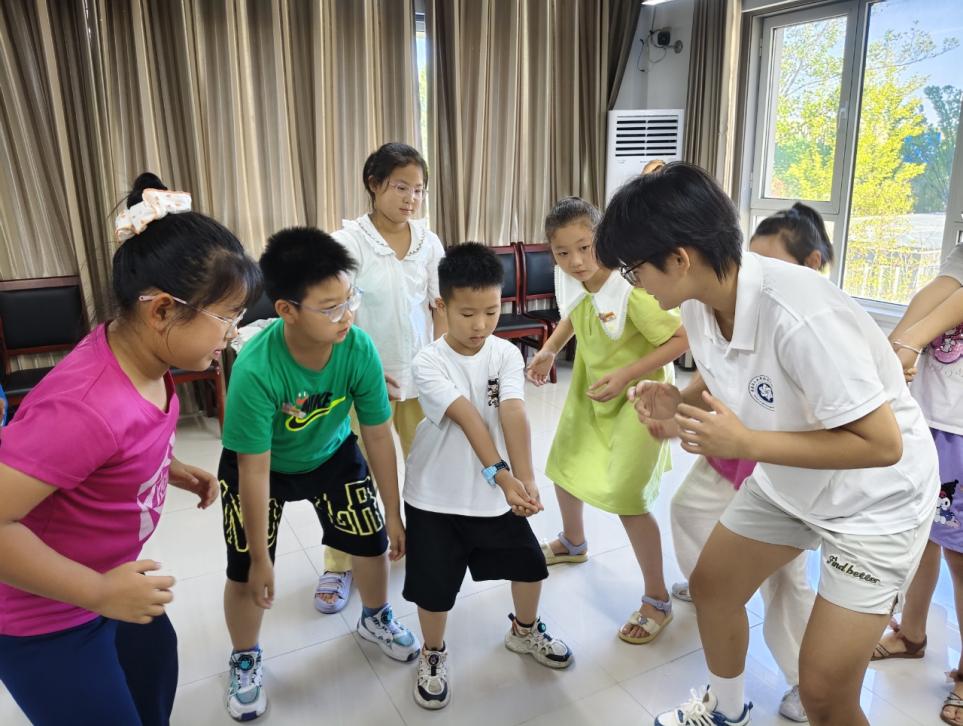 ʮɫn̾`ͯഺҫ W(xu)nc^(q)ͯ