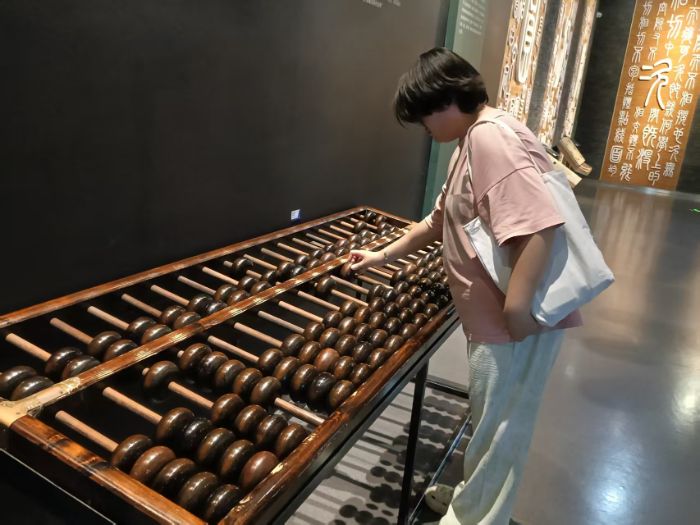 WgcWԺt}Դ`ꠣ}smн^ļtɫcĻ