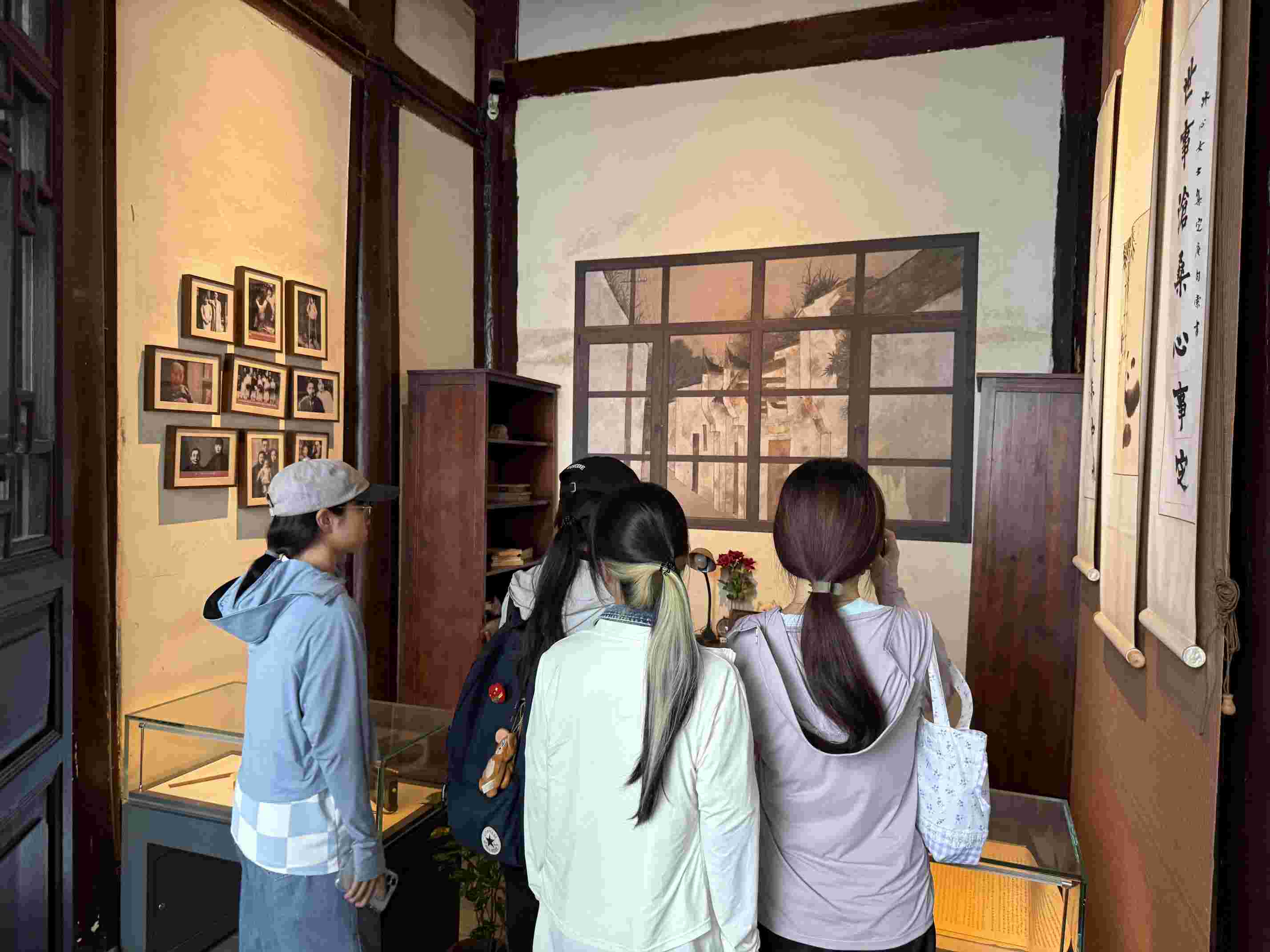 Դǧ}ϴW۰_W`F̽ظݚvʷօ^