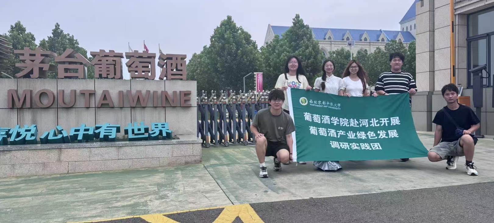 é_Ѿƣ(zh)Gɫ֮PLͿɳm(x)l(f)չƪ