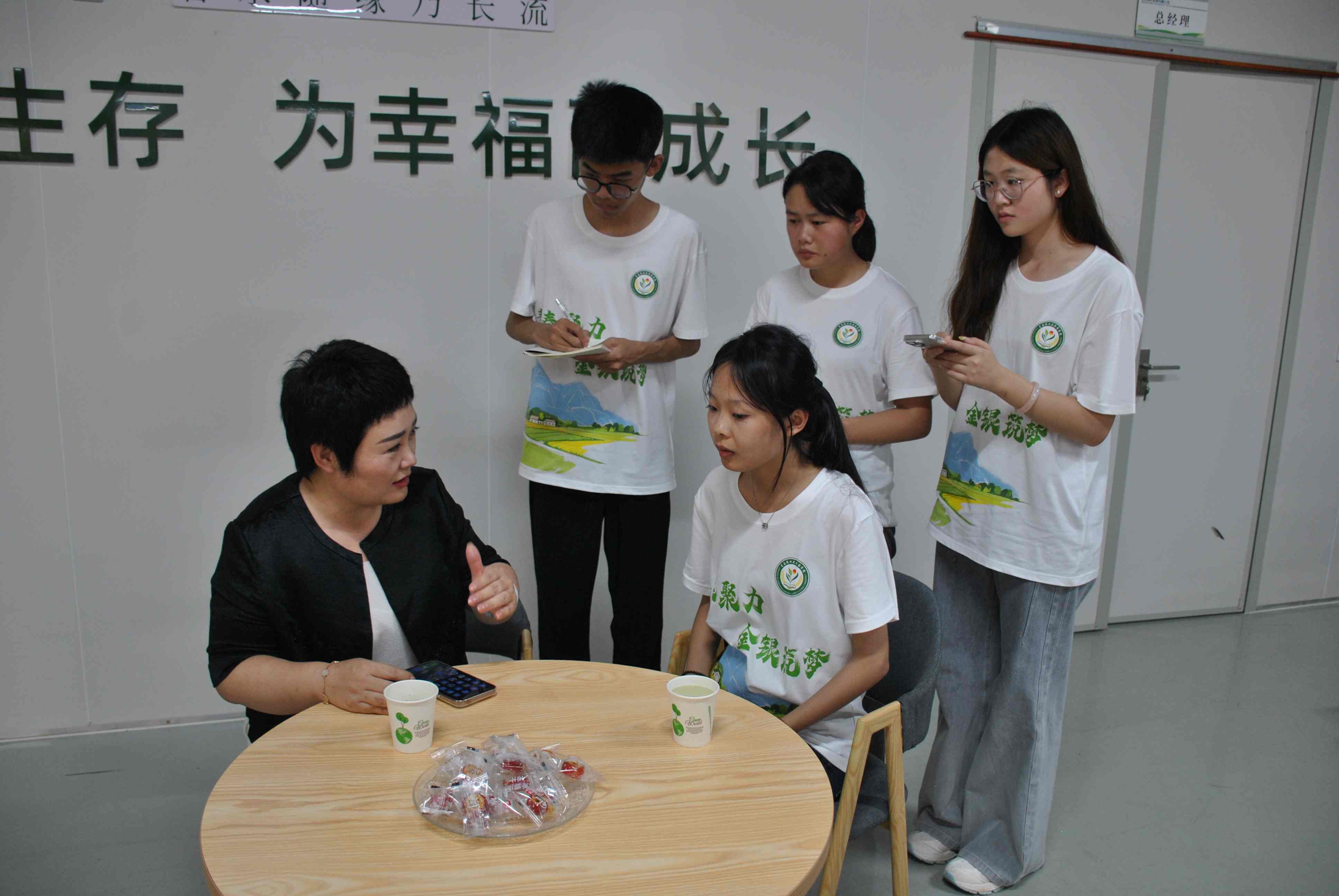 urIWrWԺ y `ՈF{нy} ഺd