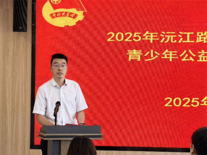 УfͬVƪഺ ֮⡱` _չУfͬͯĻ