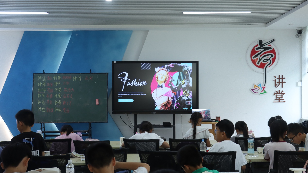 ̹PLͯģʯ`퍡A`FںСW_չgɫn