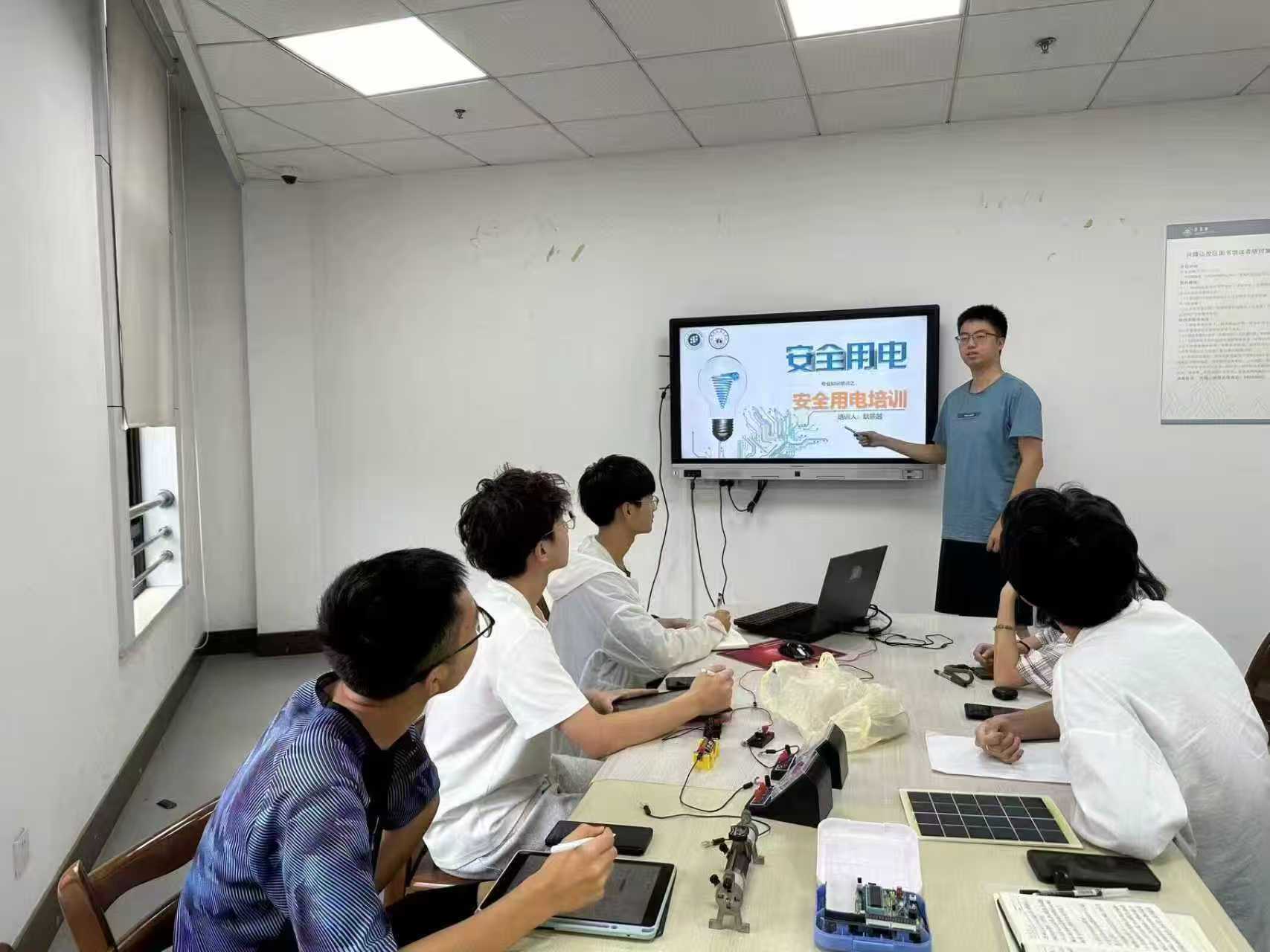 ɽ|WտɵƼ(chung)`d¡ɽ_ǰڹh