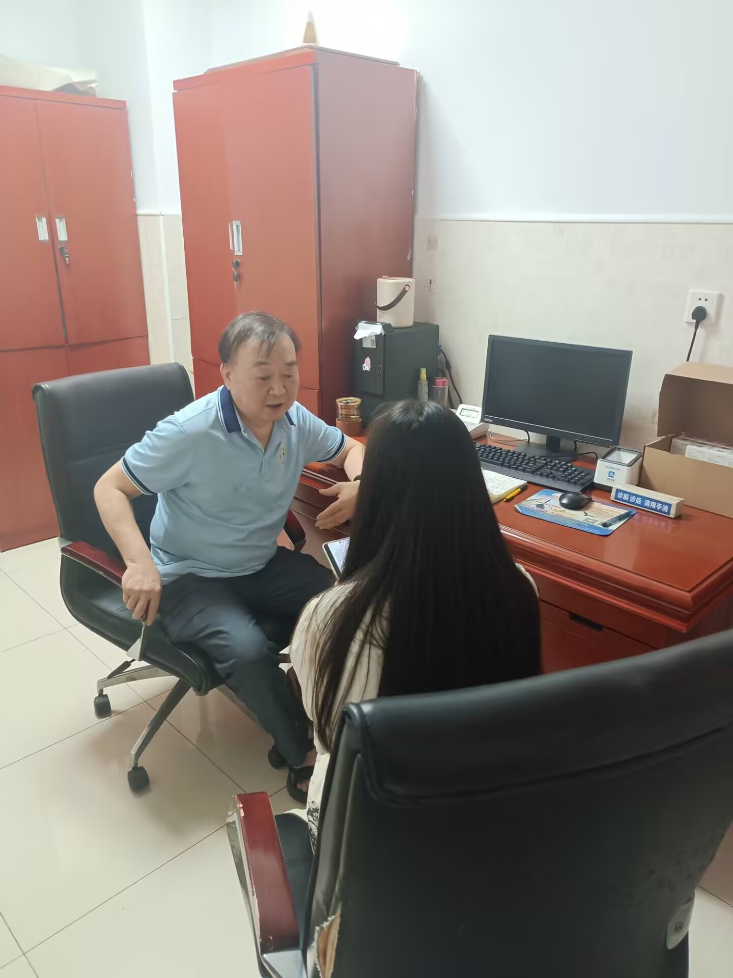 t(y)(zhn)ϵ׷(mng) t(y)·ۙϣУ(l)W(xu)