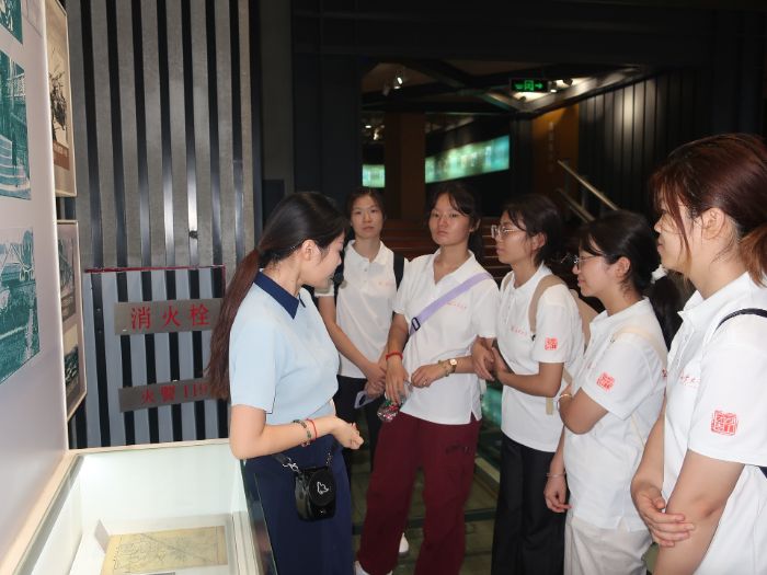 úʷ LG䓳f¡LW`̽LɽD֮·