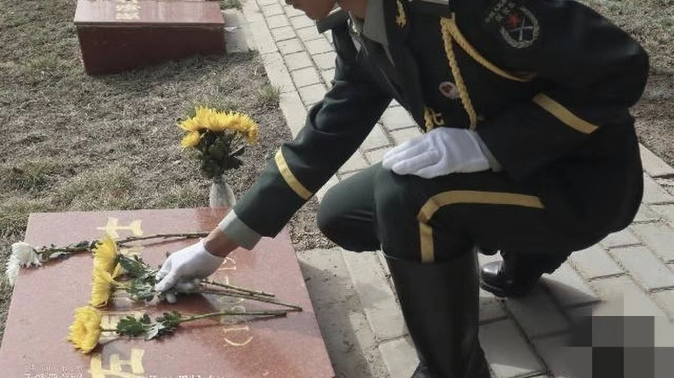 mWWӸtɫ_չ`smtɫѪ}